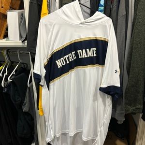 Men’s under Armour heat gear 4xl. Used but excellent.